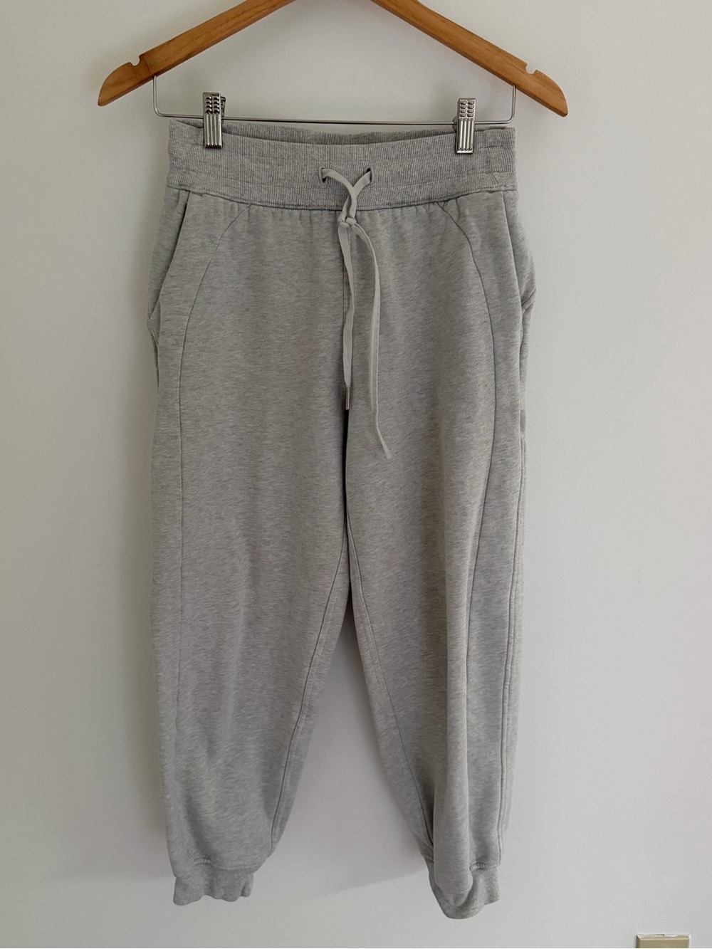 Lululemon Scuba High Rise Relaxed Jogger Heathered Core Light Grey Size 4